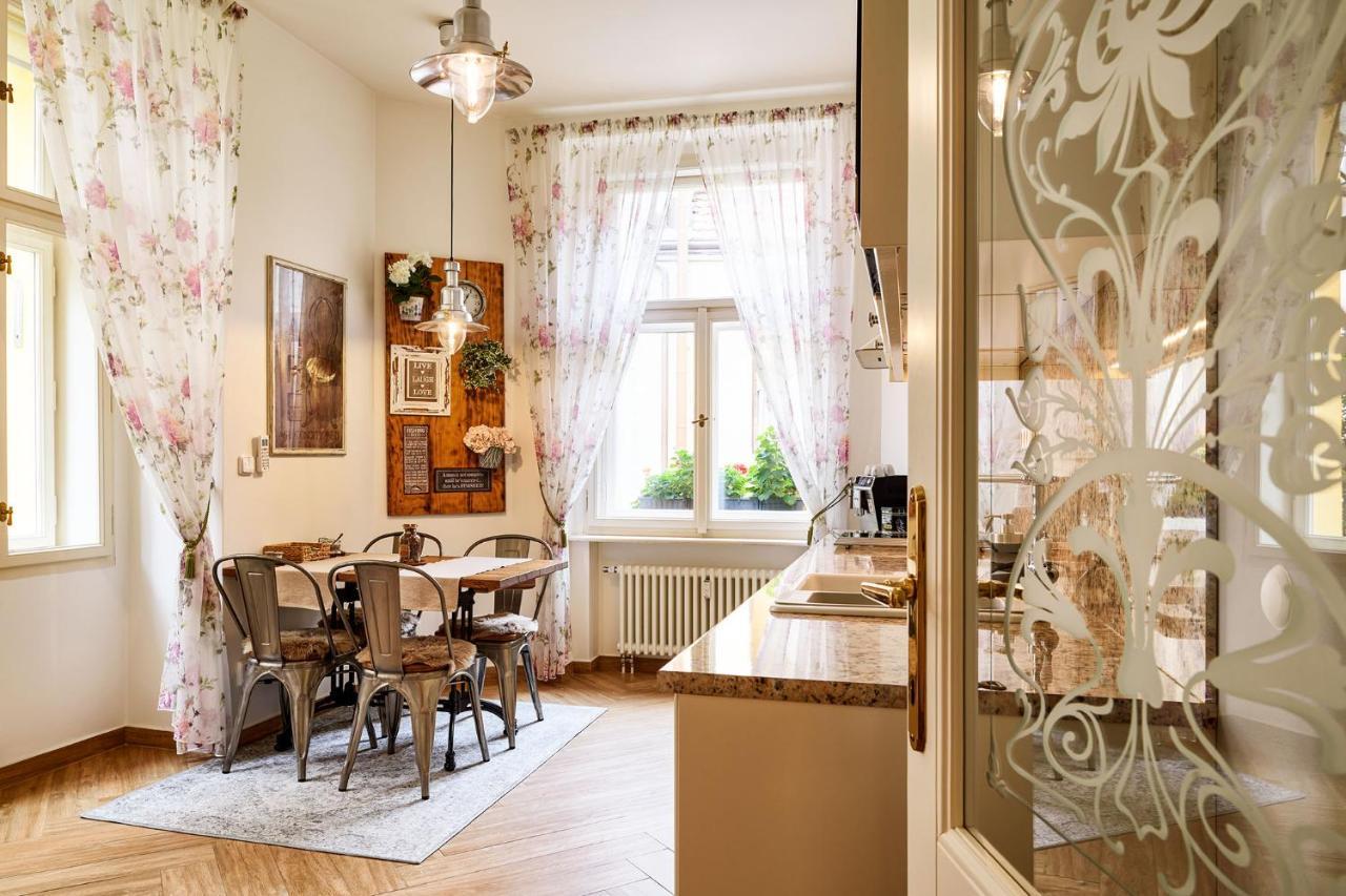 Pragueone Apartment,A/C,Terrace Exterior photo