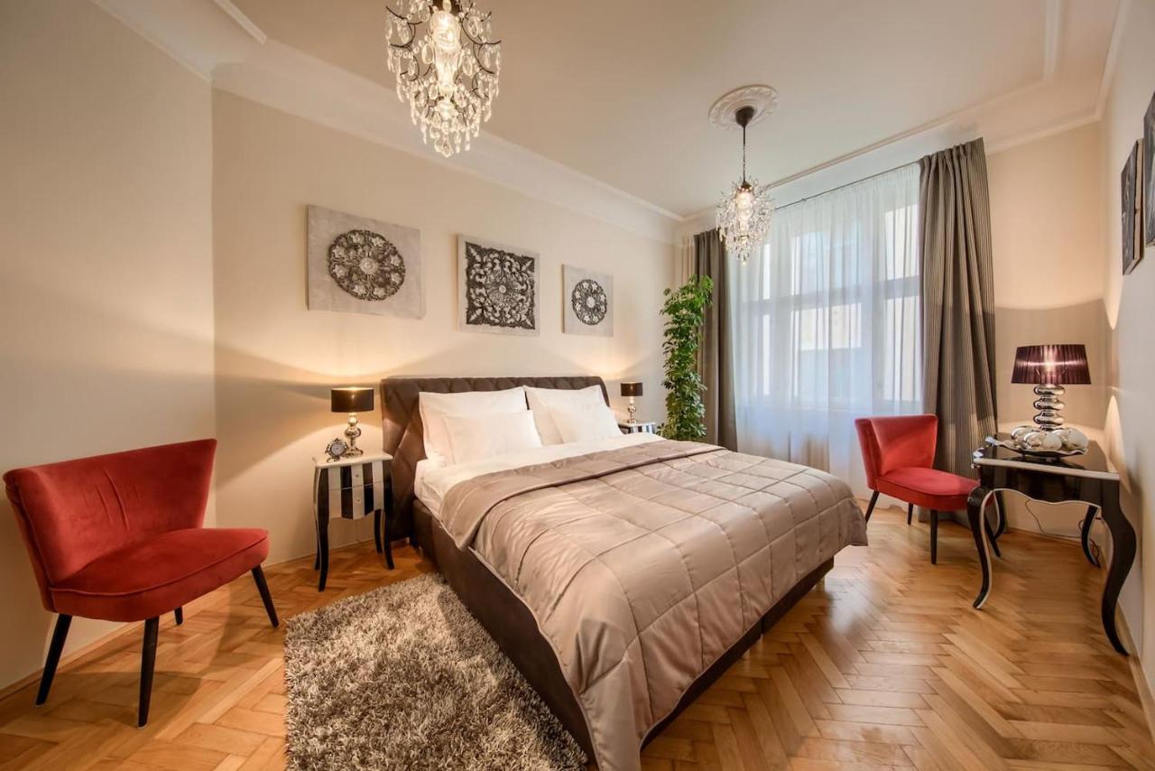 Pragueone Apartment,A/C,Terrace Exterior photo